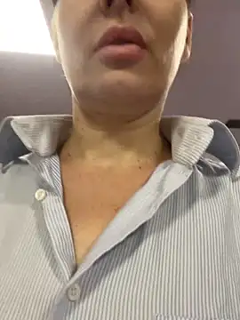 TessaKlarn's cam snapshot