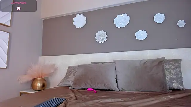 cocoamore's cam snapshot