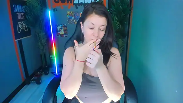 AnaMills's cam snapshot