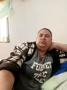 yaneth_'s cam snapshot