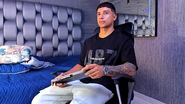 jaze_bradley live sex cam