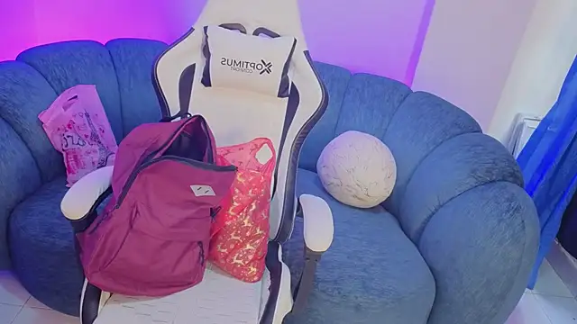 Adie__Brown's cam snapshot