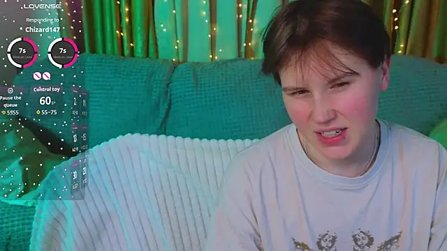 Girls_Fingers's cam snapshot