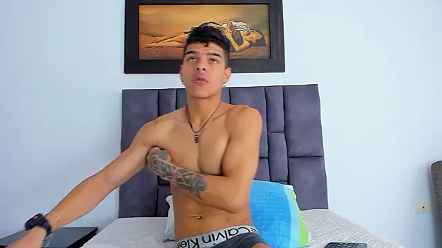 wyatt_3 live sex cam