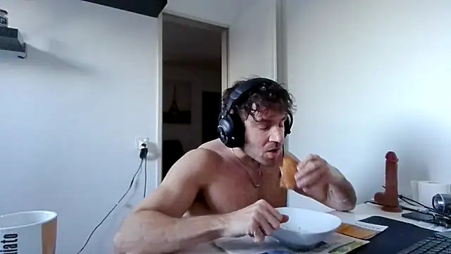 alpha-hunk's cam snapshot