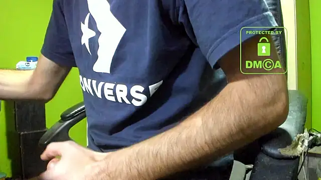 BigCumShoot live sex cam