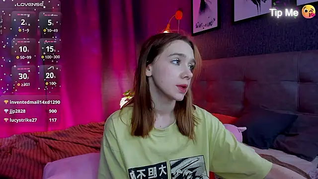 Lesi_Moonie01's cam snapshot