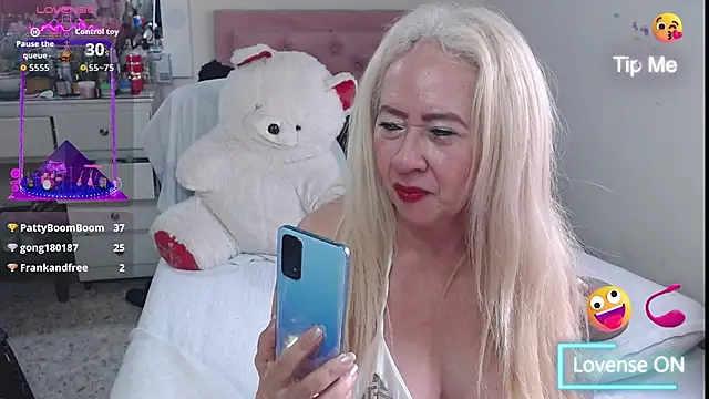 lucy_belle_bm's cam snapshot