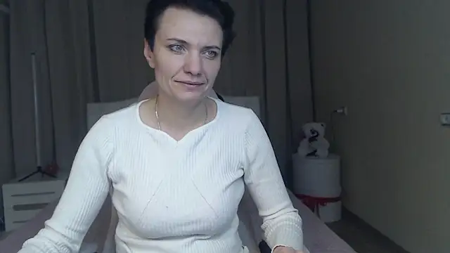 AvaSaturnian's cam snapshot