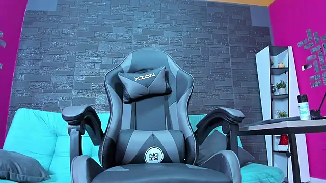 hansel_yesid28's cam snapshot