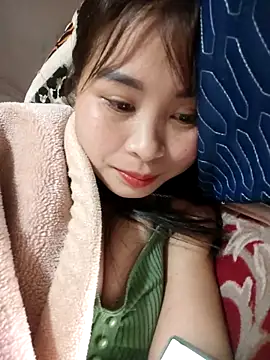 Squirrel-Pear's cam snapshot