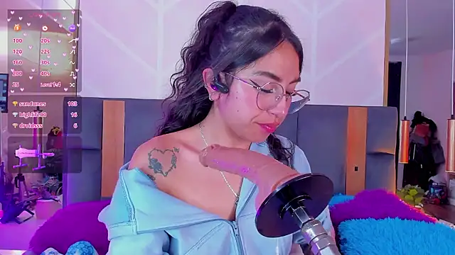 MadyJackson's cam snapshot