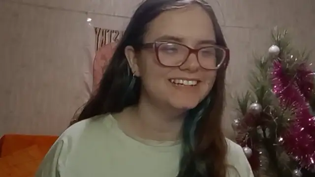 Miyabeee's cam snapshot