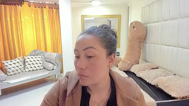 gaby_trent's cam snapshot