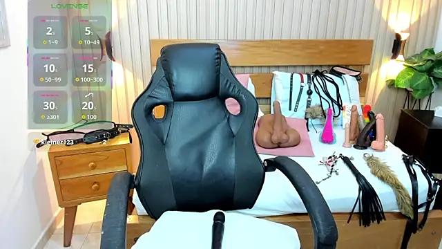 luciana_ballesteros_'s cam snapshot