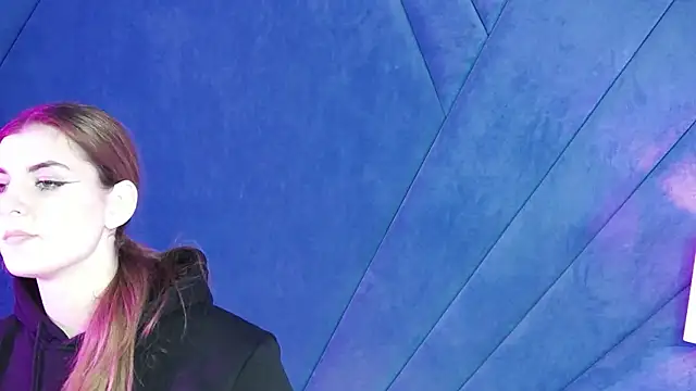 Evelisse's cam snapshot