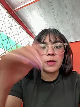 AngieRousse_'s cam snapshot