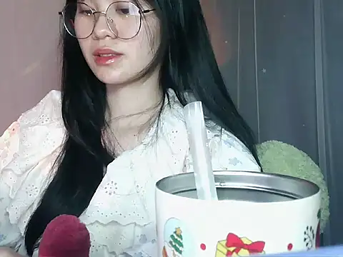 Nunaa18's cam snapshot