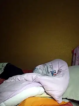 LiluHot's cam snapshot