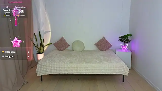 Nika_Light's cam snapshot