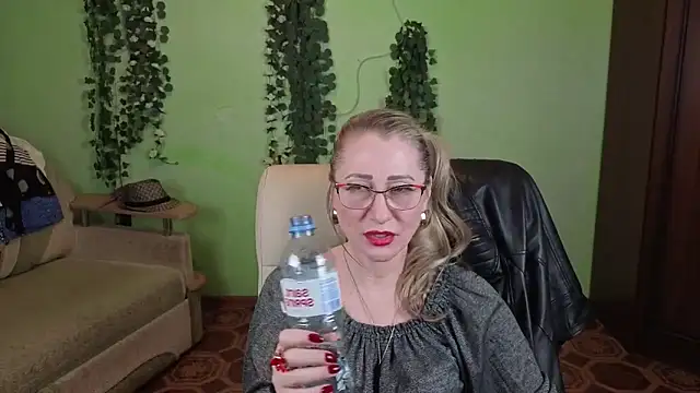 Habibi_Honeyy's cam snapshot