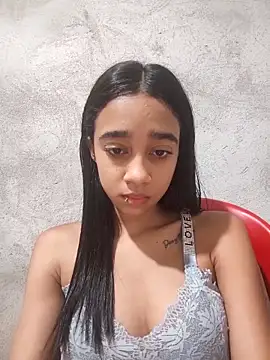 Zoe_Sweett18 live sex cam