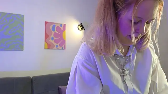 RoseThomas_'s cam snapshot