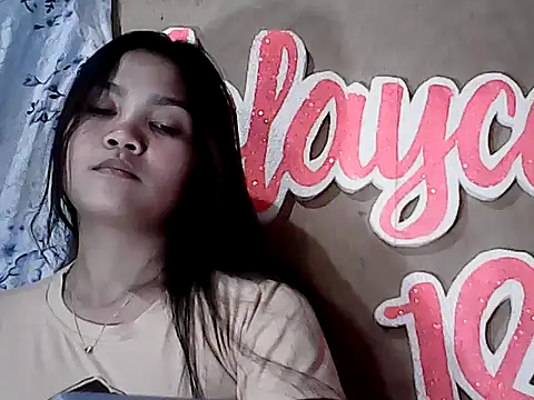 PinaySkinnyJust18's cam snapshot