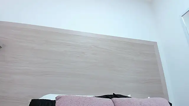 mia_luxx1's cam snapshot