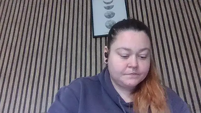 CurvyAlaya's cam snapshot