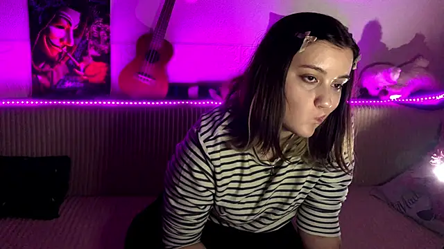 ElaraBlack live sex cam