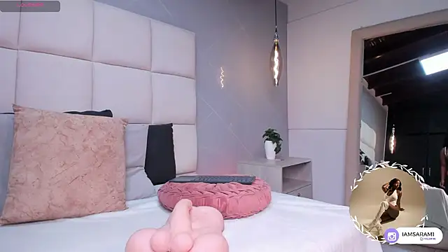 SaraMonroe1's cam snapshot