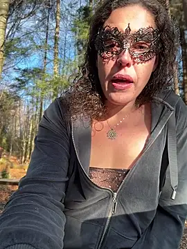 Nadja_Noir live sex cam