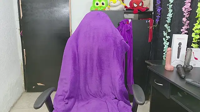 ann_bronw's cam snapshot