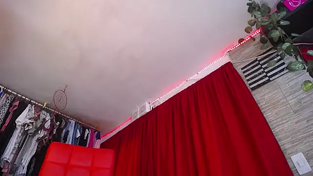 hornytsblonde live sex cam