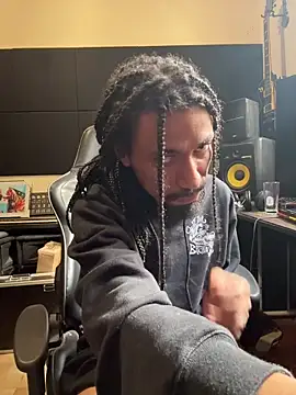 FavelaDaddyCum live sex cam