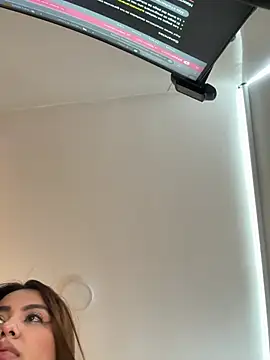 valeria2019hot live sex cam