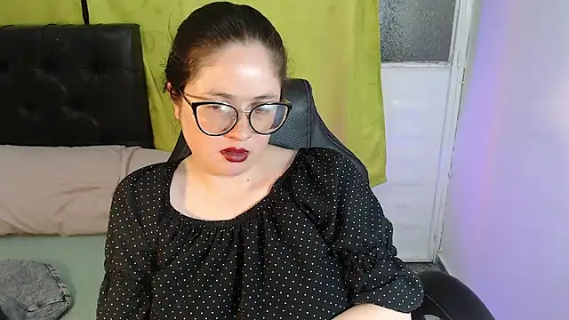 KrystalAdams's cam snapshot