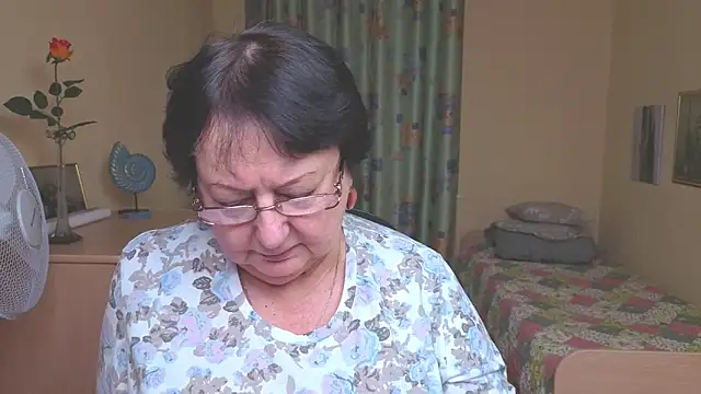 Margo_Moll's cam snapshot