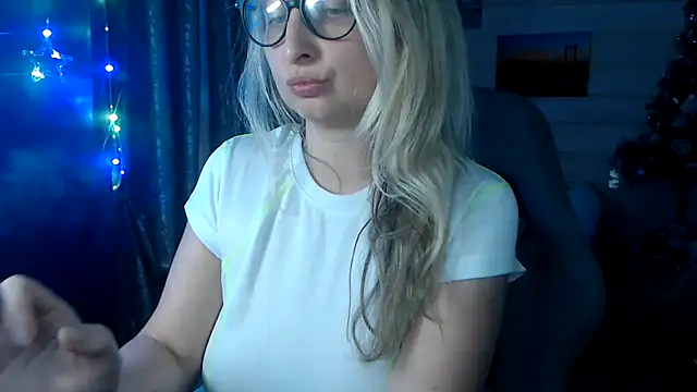 RubiLakros's cam snapshot