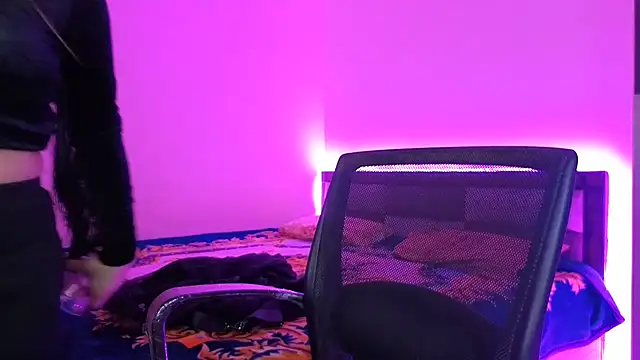 BABY_RANI_'s cam snapshot