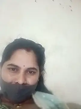 JULEE-740's cam snapshot