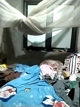 m-mbae's cam snapshot