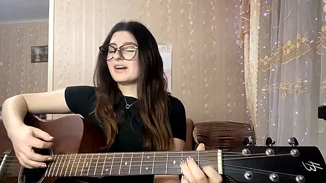 DonnieBooton's cam snapshot