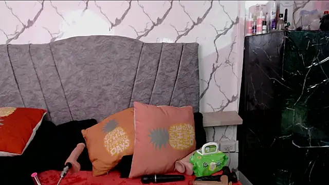 VIOLETTA-HOT's cam snapshot