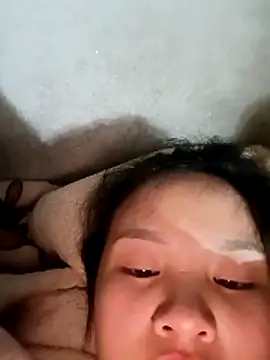 Pretty-haert's cam snapshot