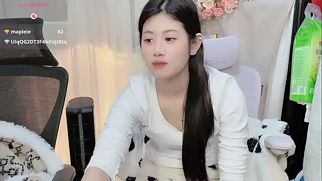 Yvonne-07's cam snapshot