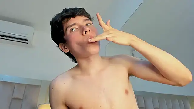 lucaaray live sex cam