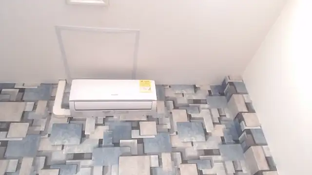 angel_dthroatt's cam snapshot