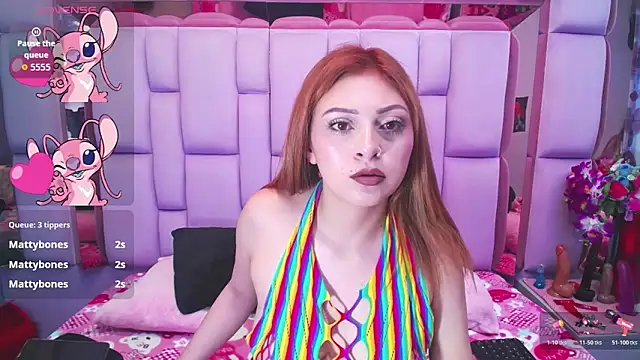 Emmily_Walker's cam snapshot